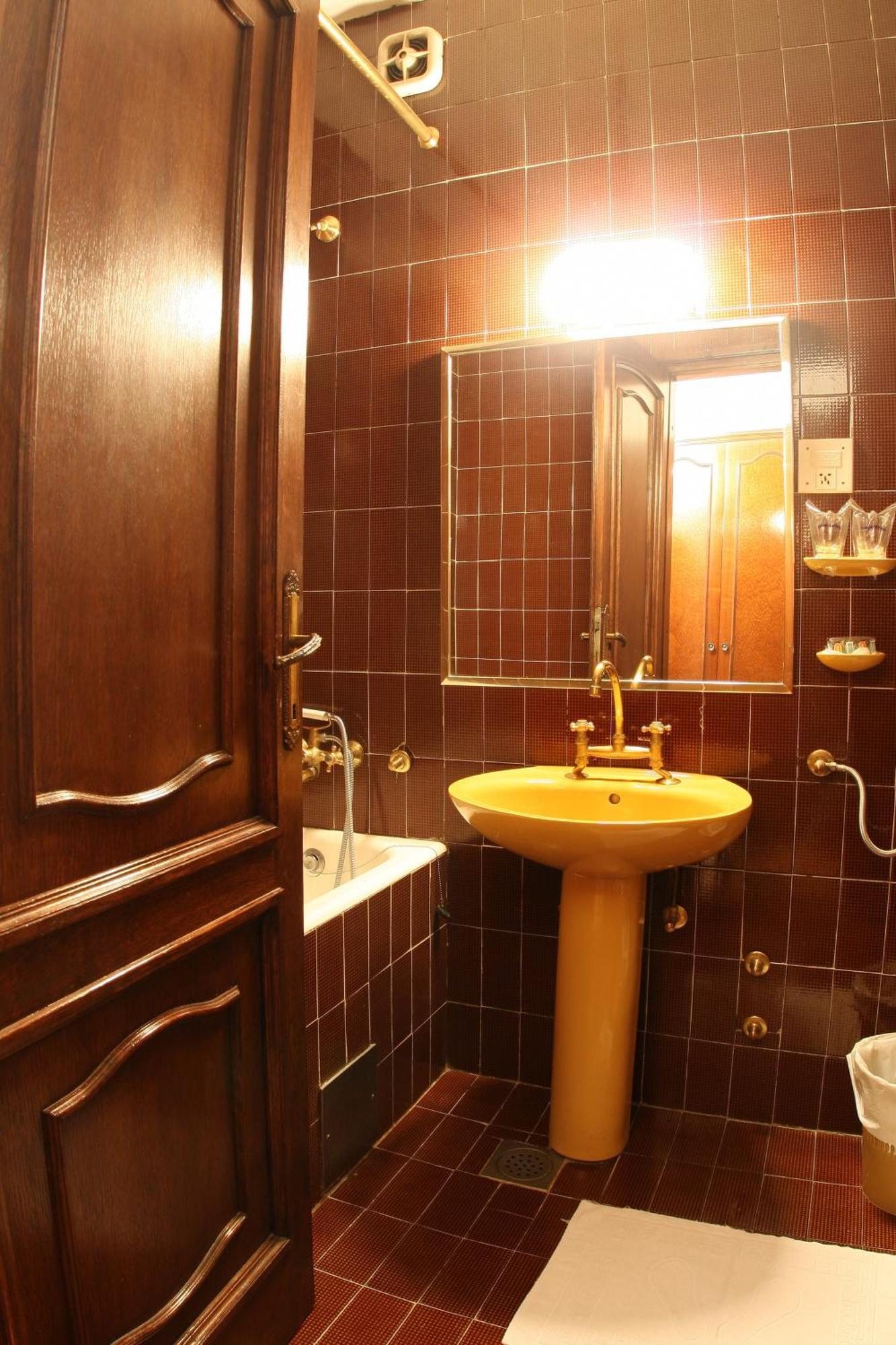 Hotel Grand Valjevo Eksteriør bilde