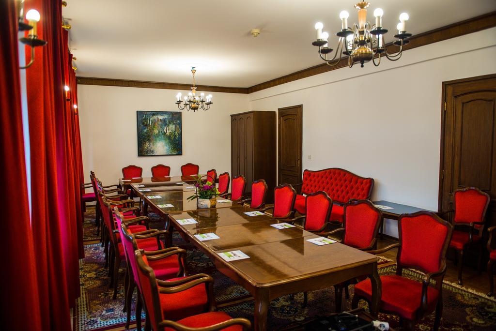Hotel Grand Valjevo Eksteriør bilde
