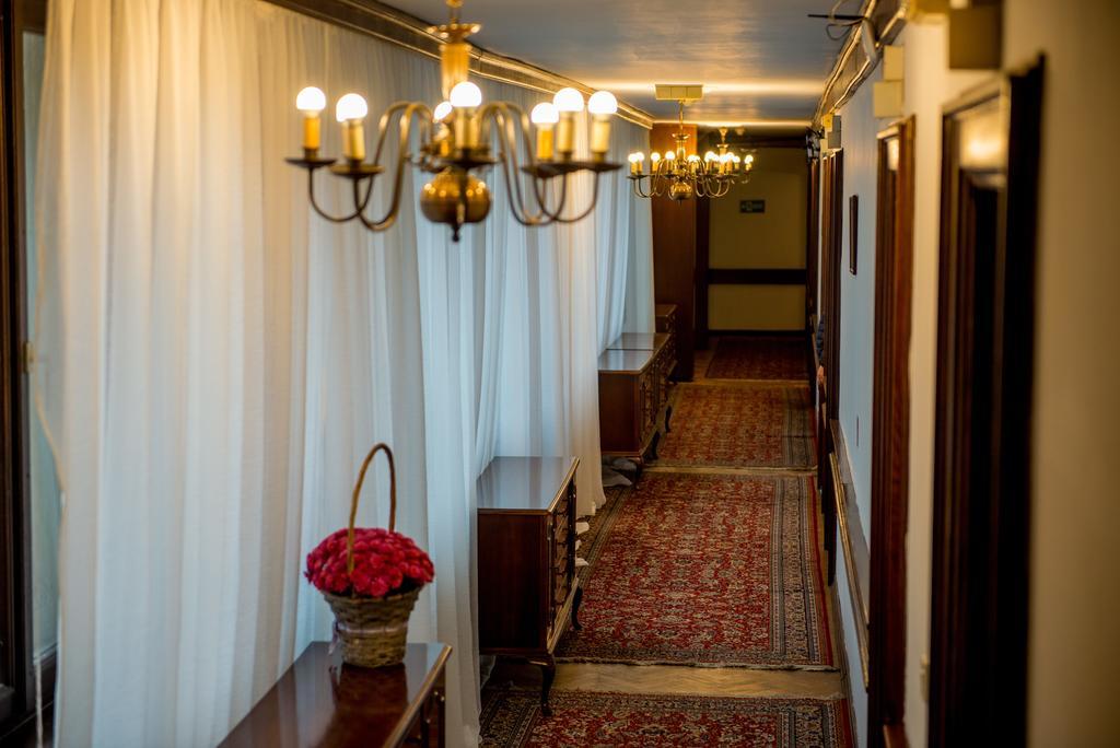 Hotel Grand Valjevo Eksteriør bilde