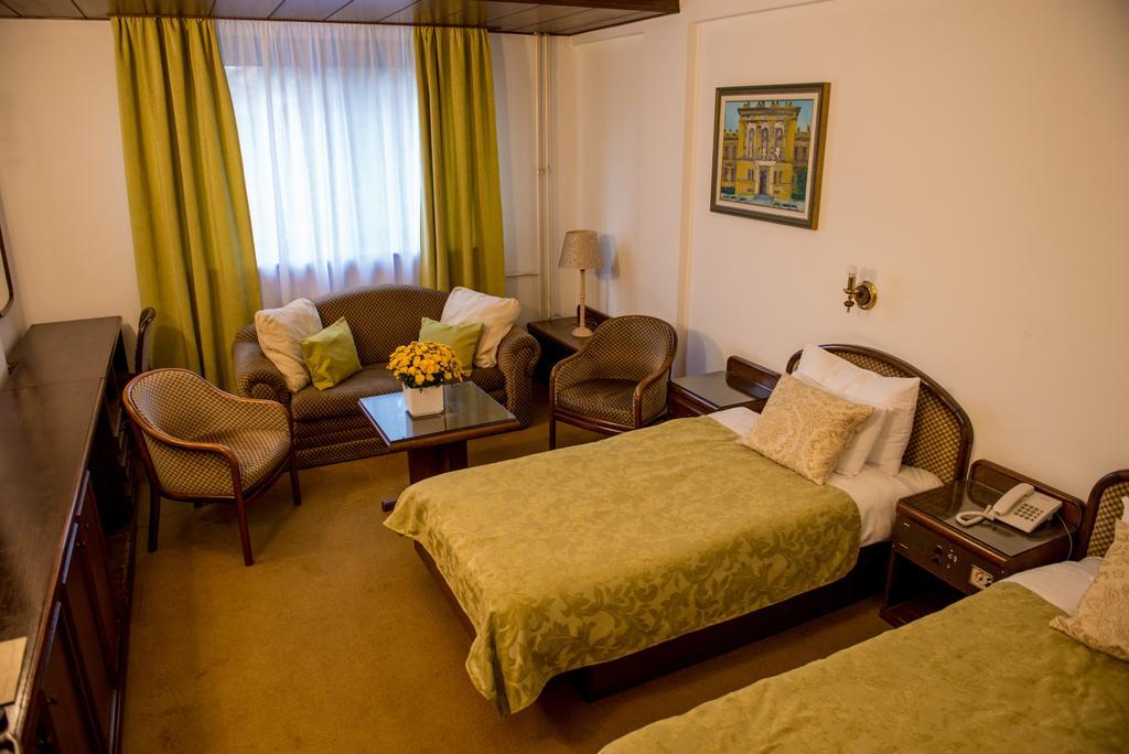 Hotel Grand Valjevo Eksteriør bilde
